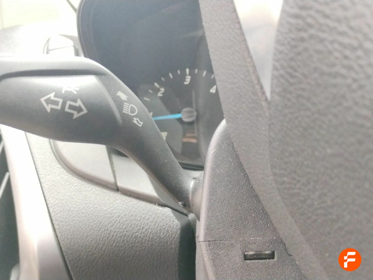Foto Ford Tourneo Custom 15