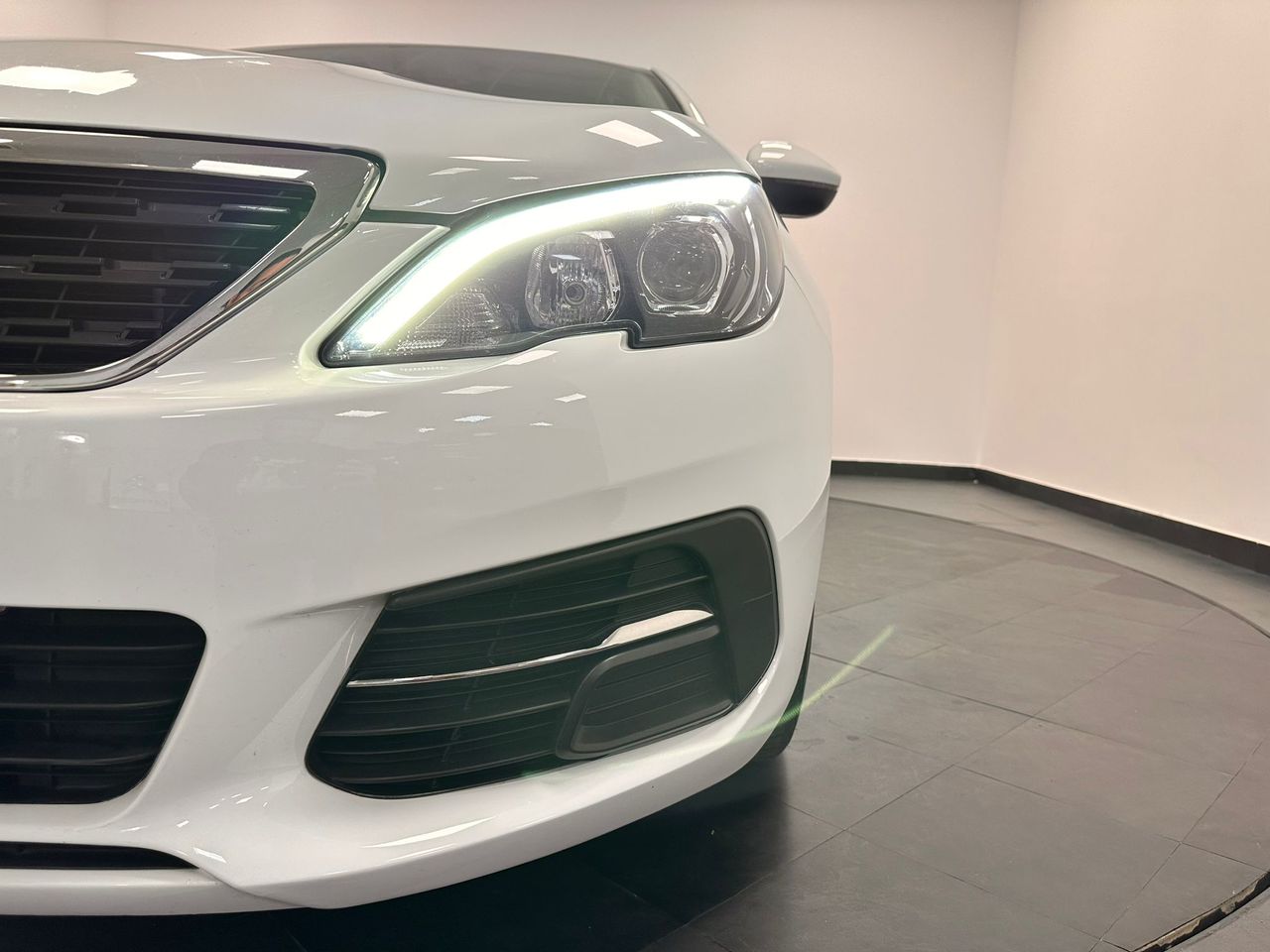 Foto Peugeot 308 13