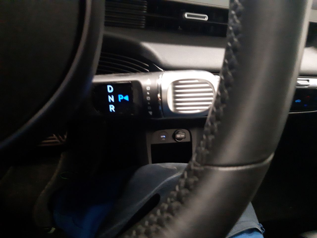 Foto Hyundai IONIQ 10