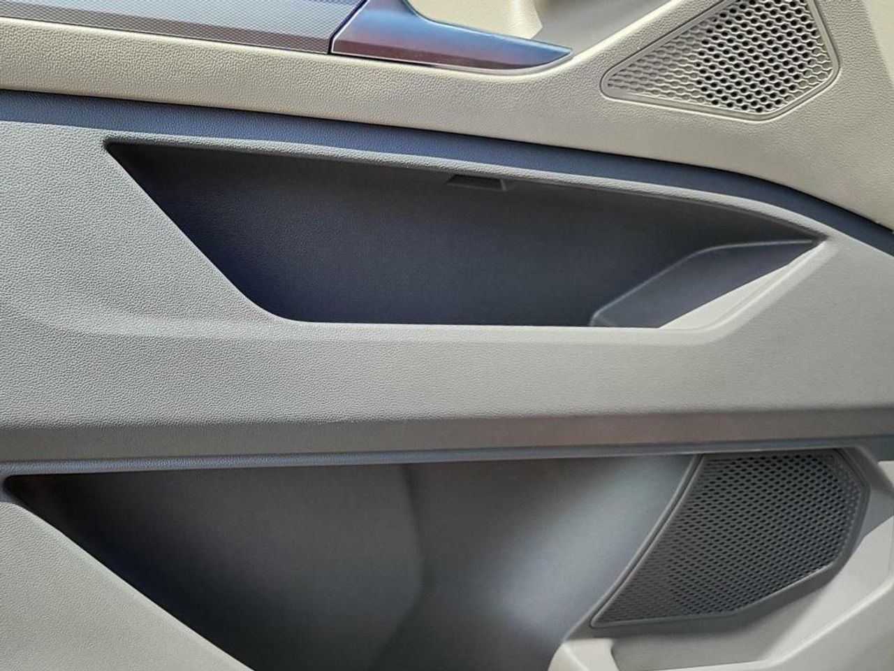 Foto Volkswagen Multivan 10