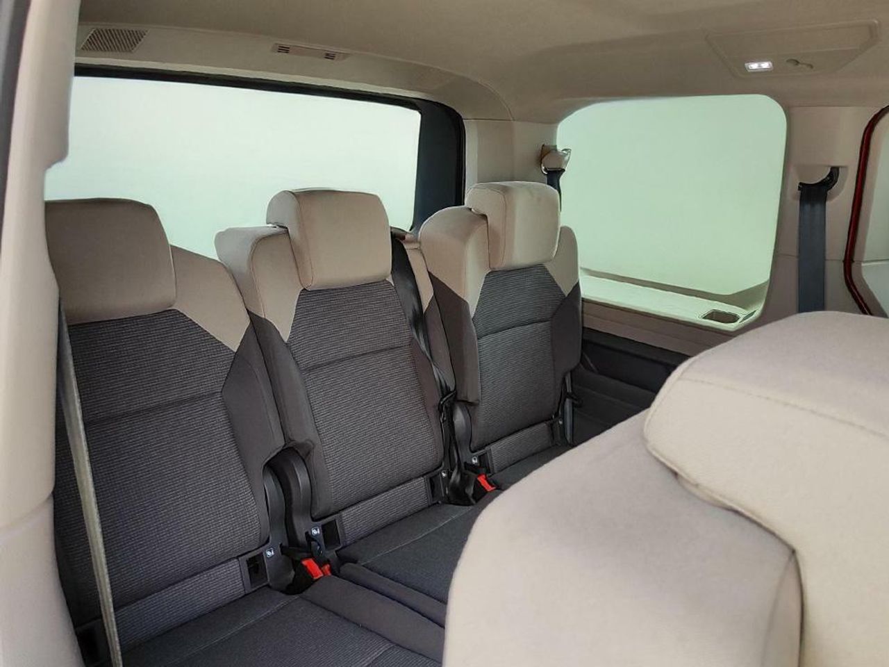 Foto Volkswagen Multivan 13