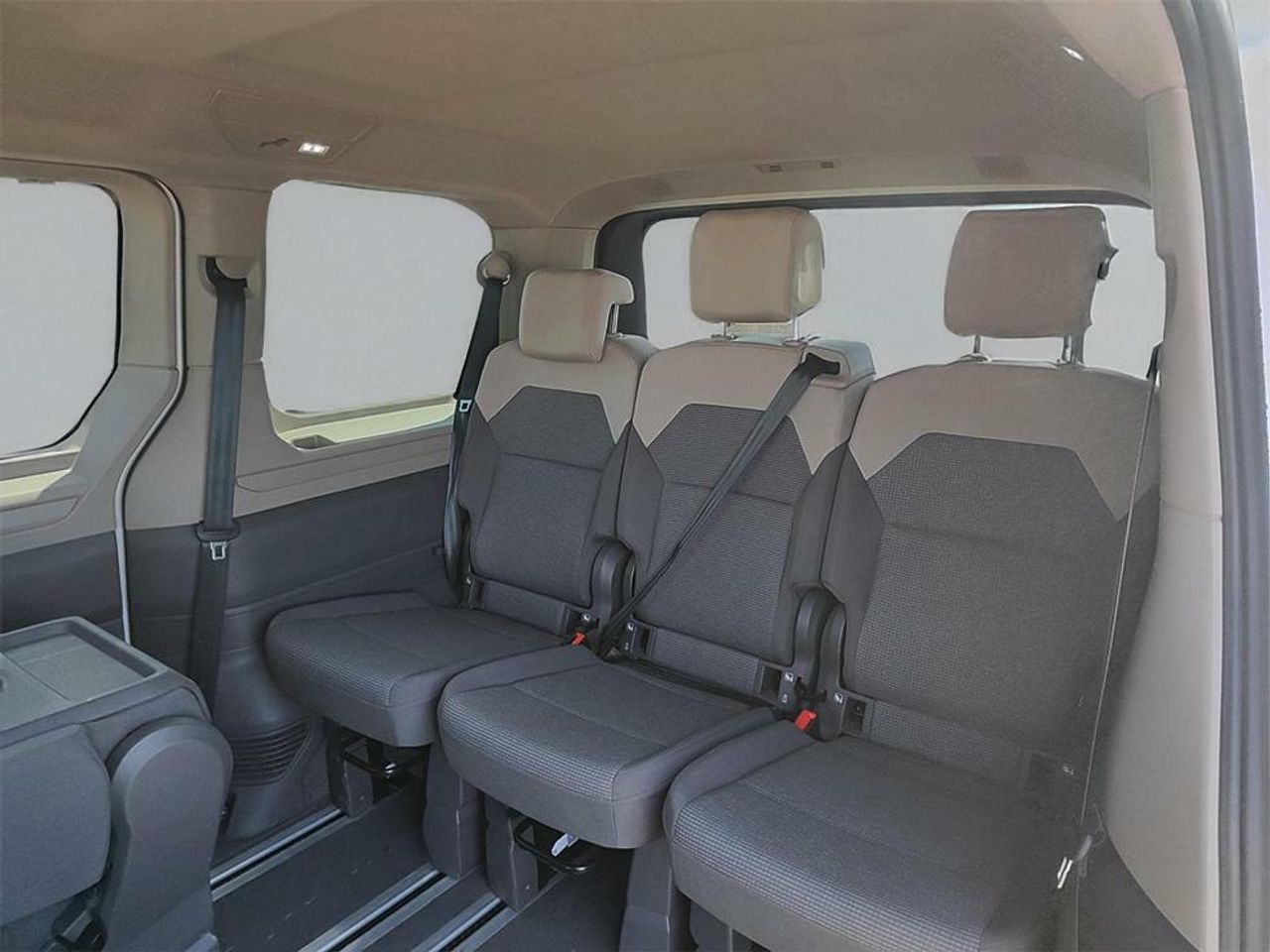 Foto Volkswagen Multivan 12