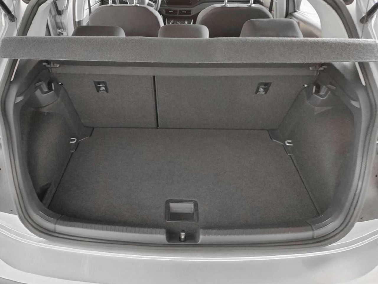Foto Volkswagen Polo 15