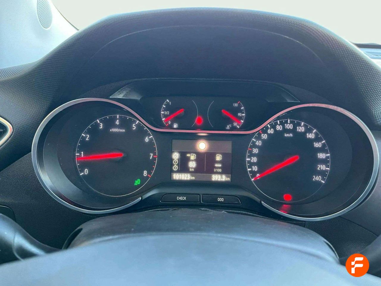 Foto Opel Crossland X 10