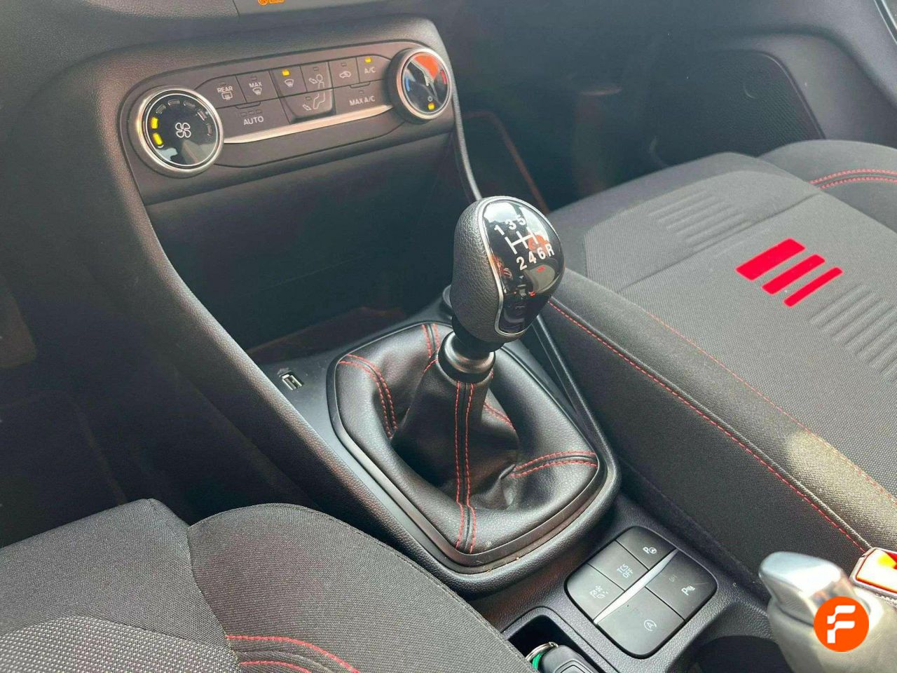 Foto Ford Fiesta 12