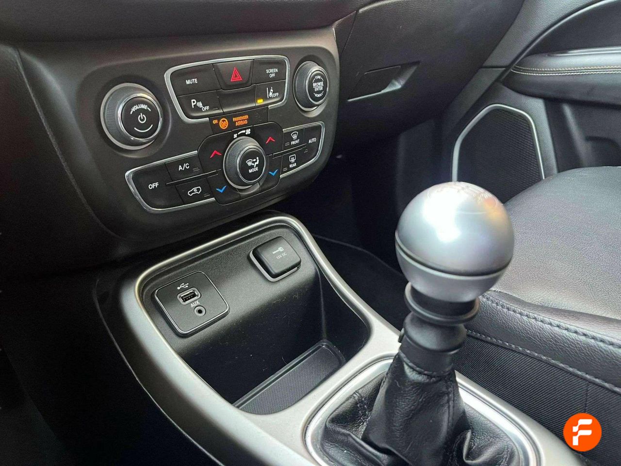Foto Jeep Compass 14