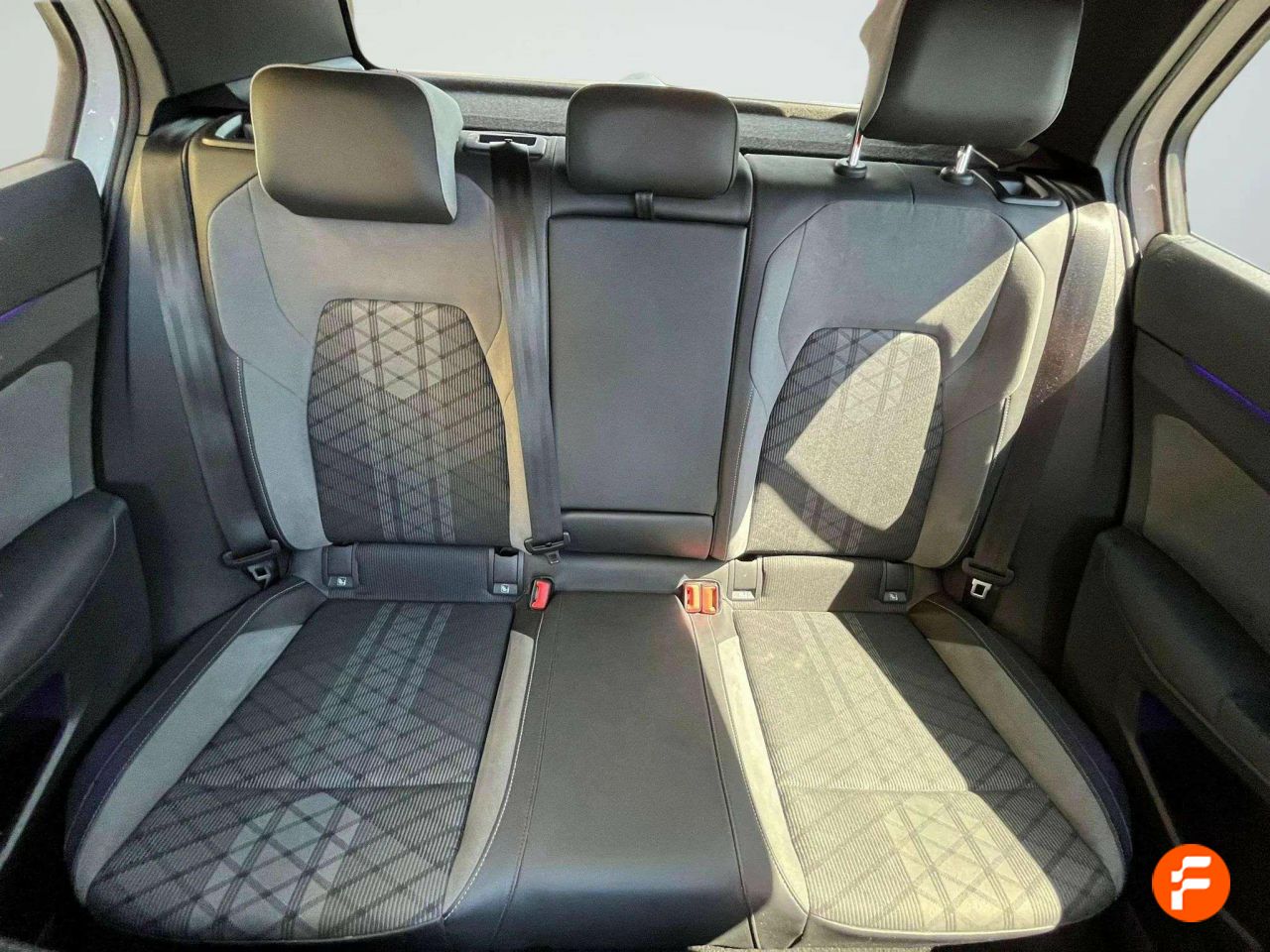 Foto Volkswagen Golf 19
