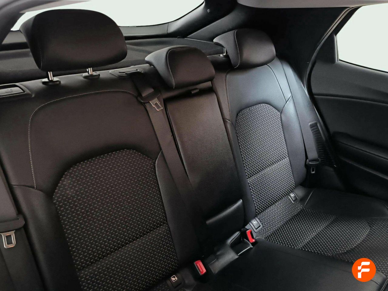 Foto Kia XCeed 13