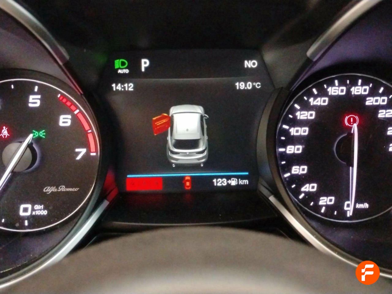 Foto Alfa Romeo Stelvio 10
