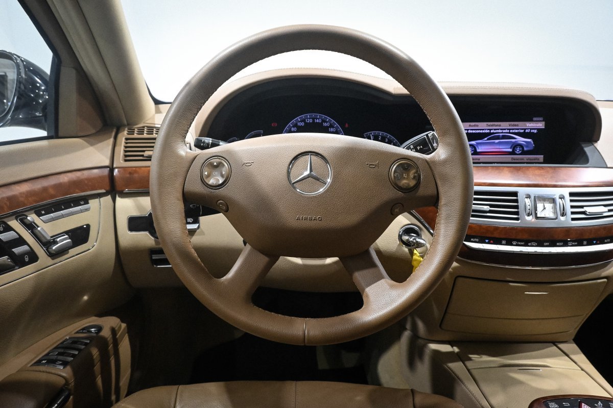 Foto Mercedes-Benz Clase S 21
