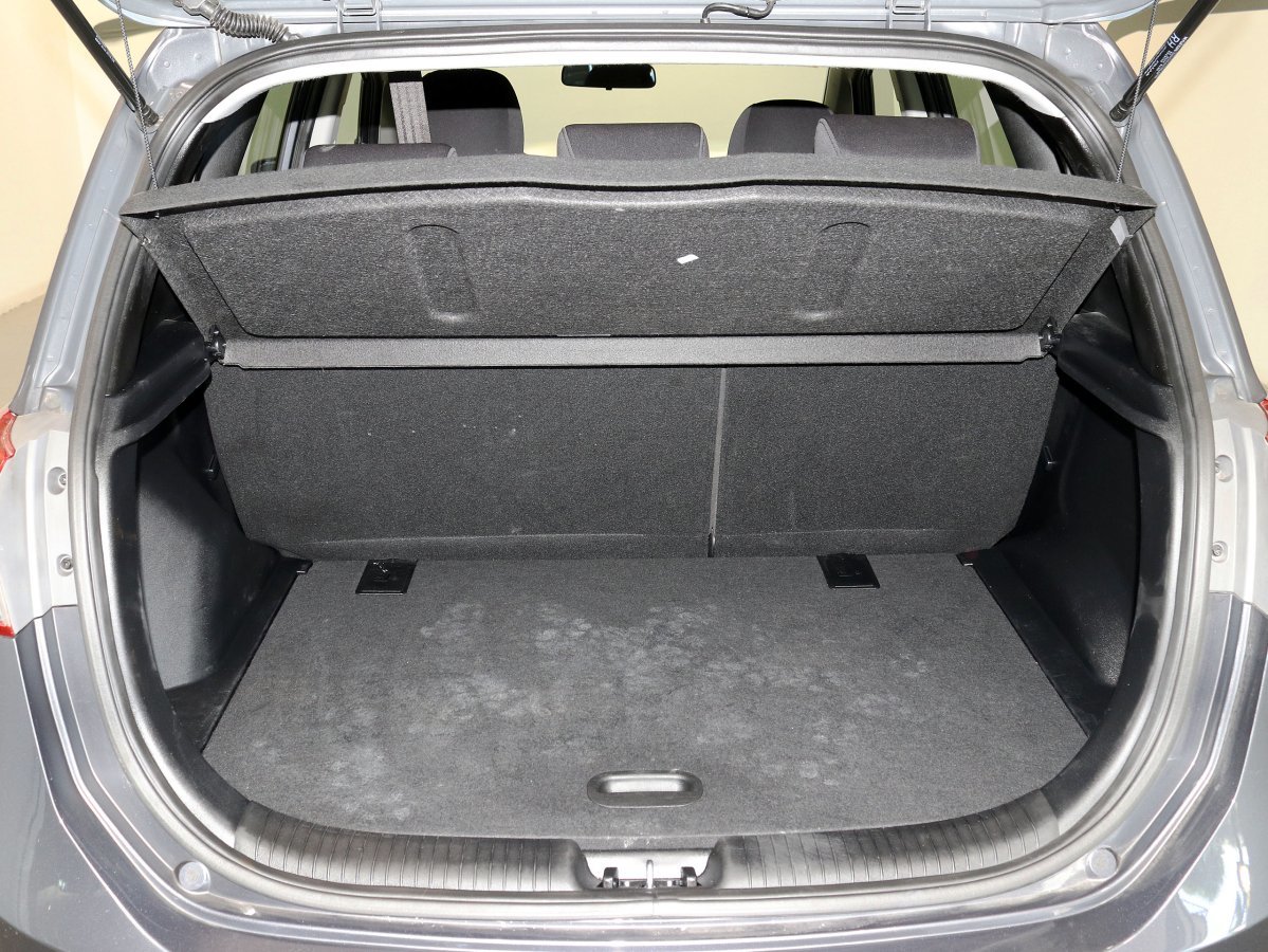 Foto Hyundai ix20 8