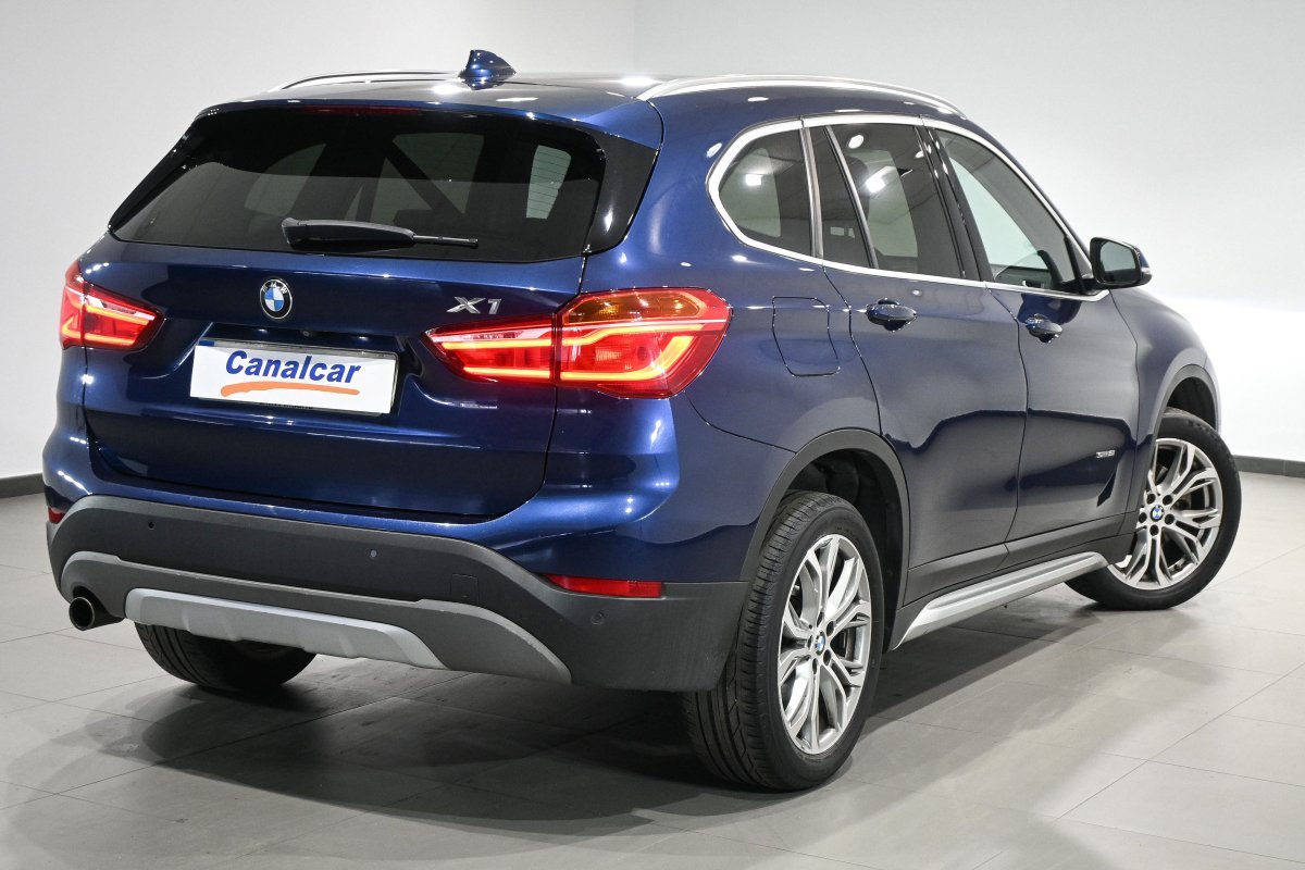 Foto BMW X1 4