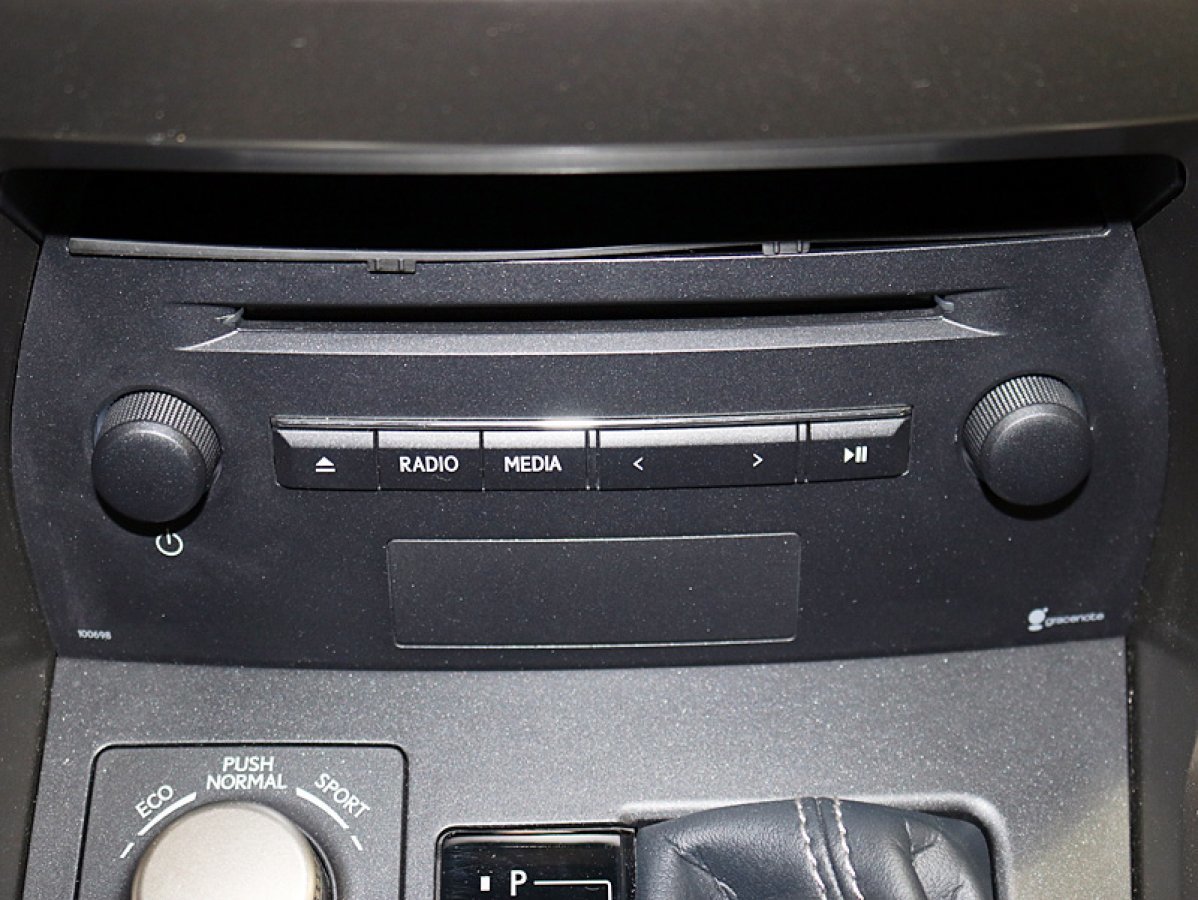 Foto Lexus NX 25