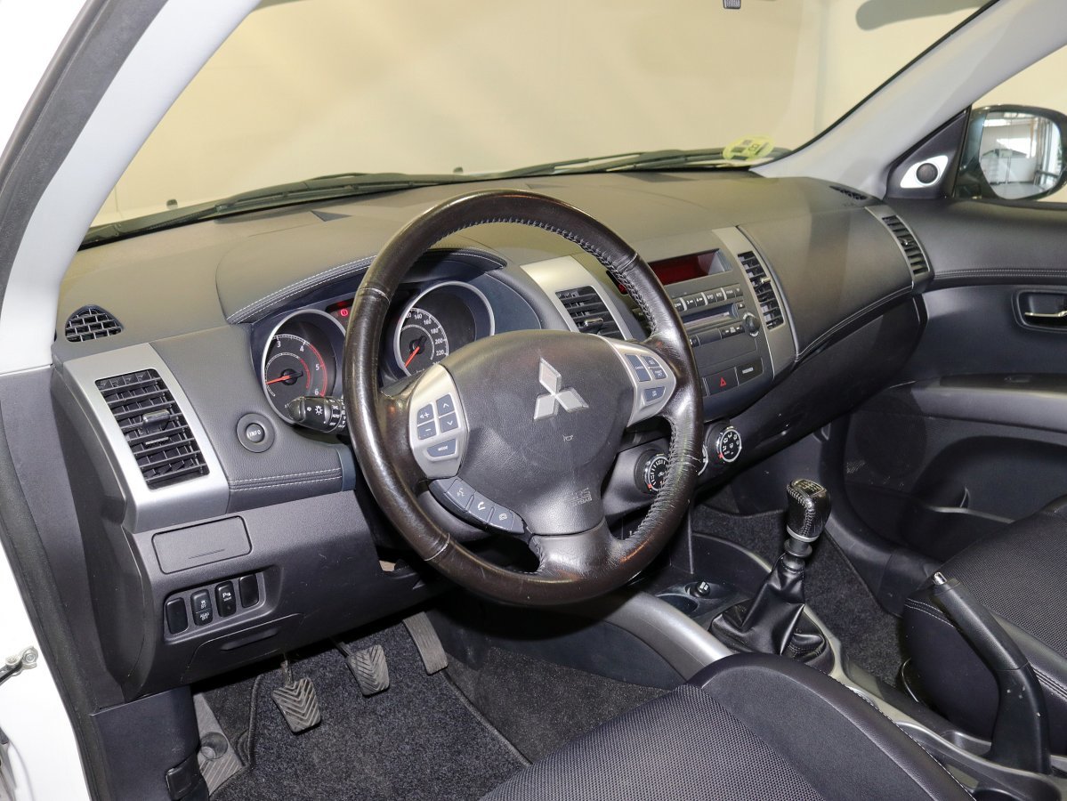 Foto Mitsubishi Outlander 20