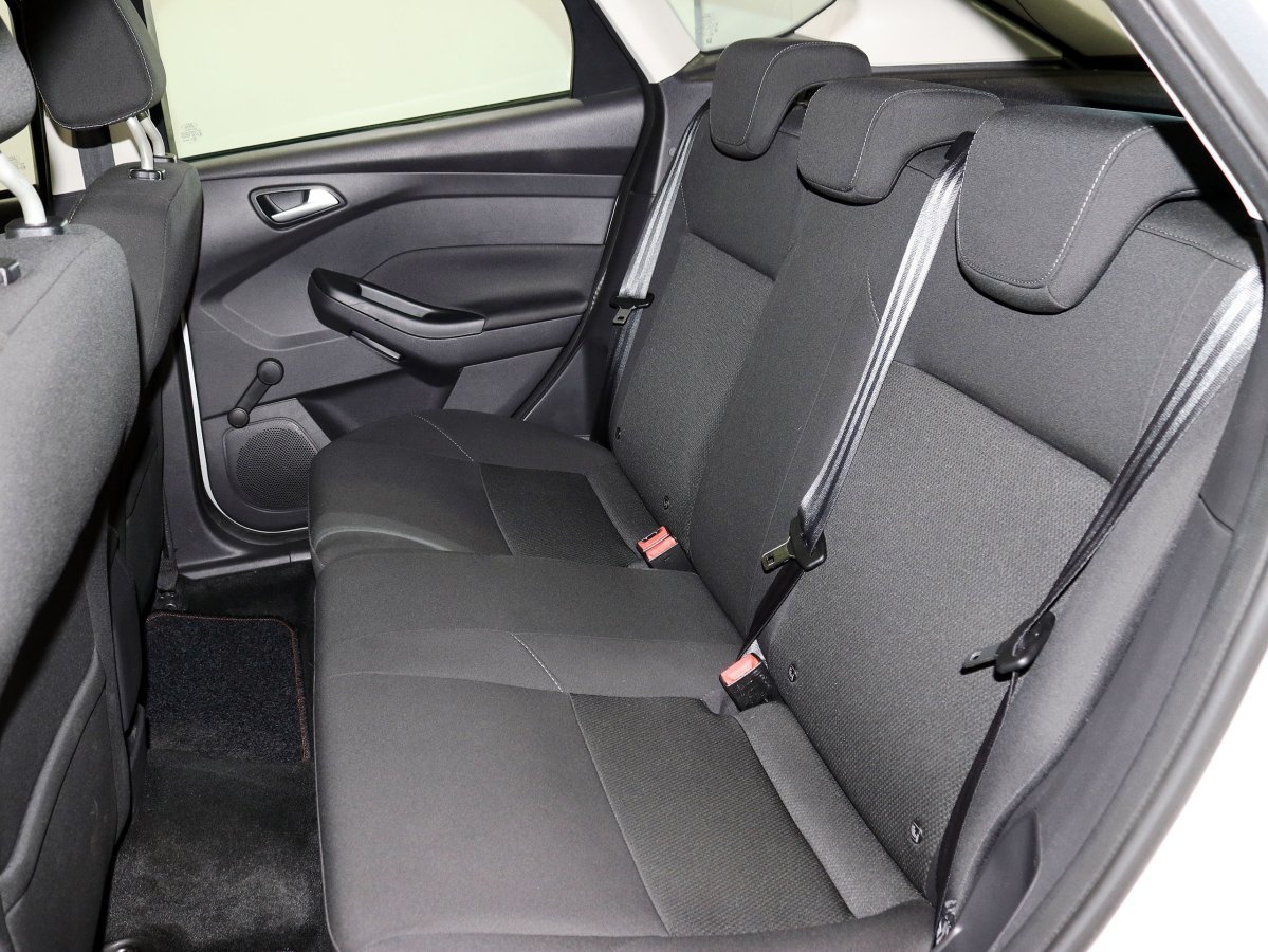 Foto Ford Focus 10