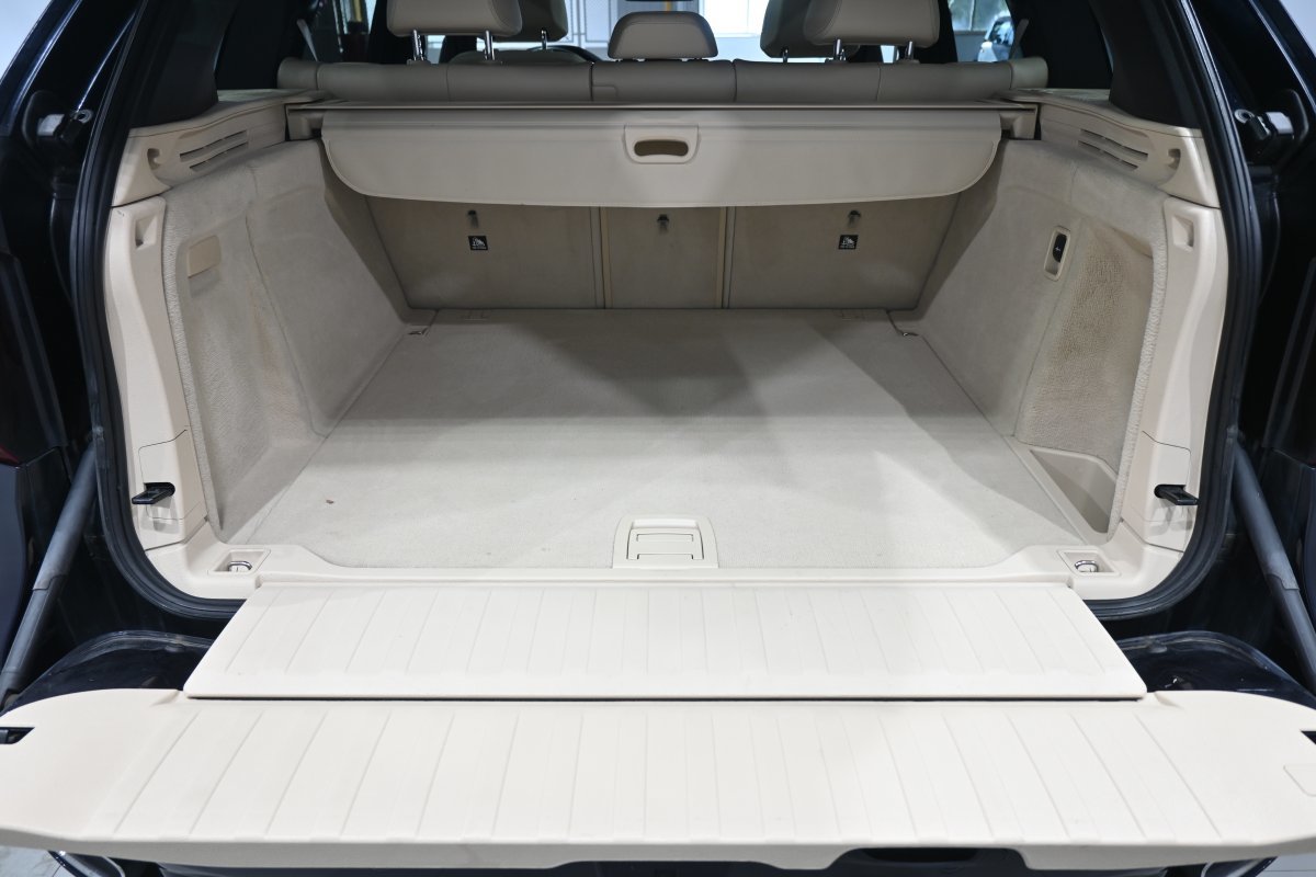 Foto BMW X5 8