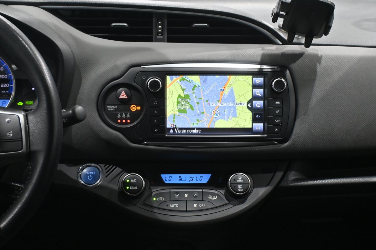 Foto Toyota Yaris 14
