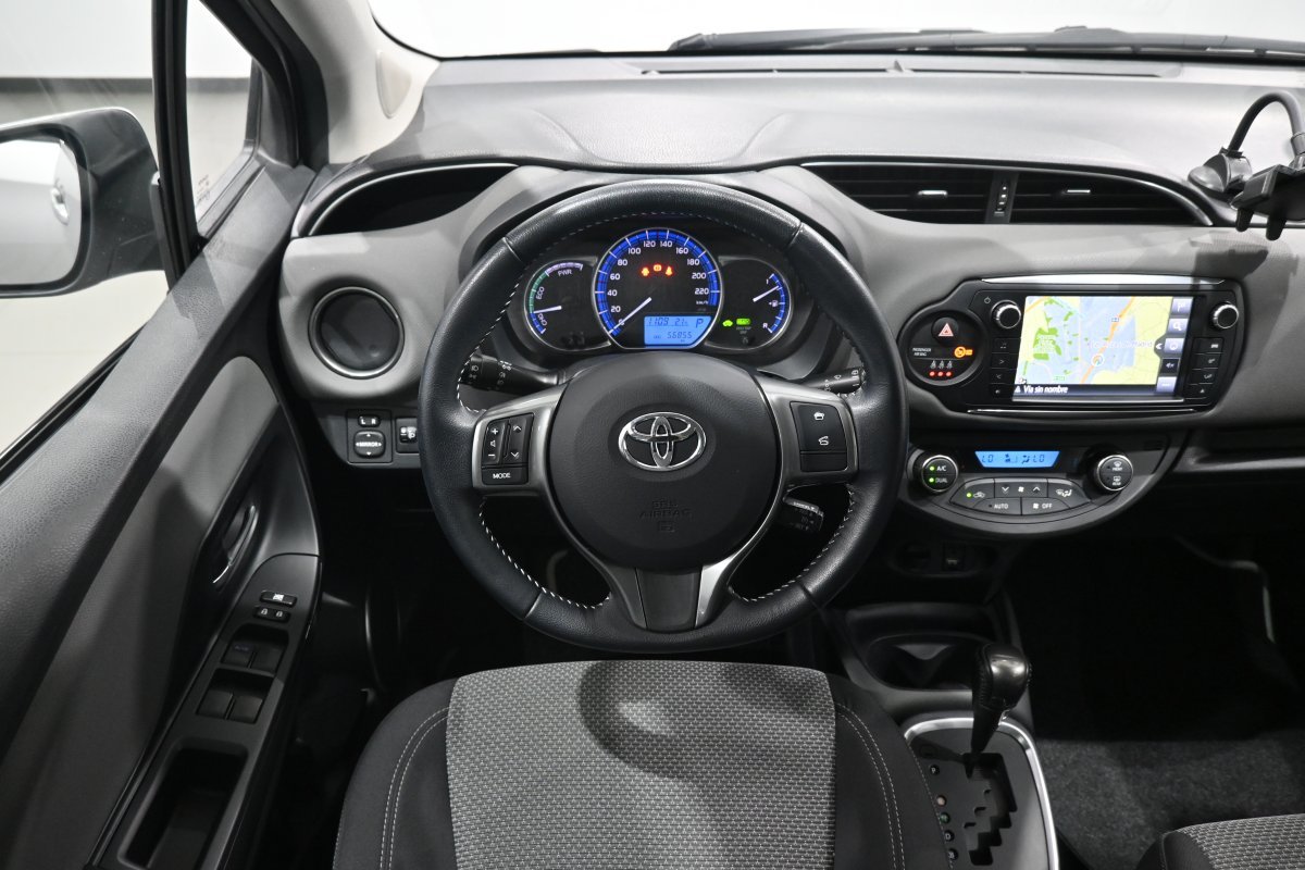 Foto Toyota Yaris 18