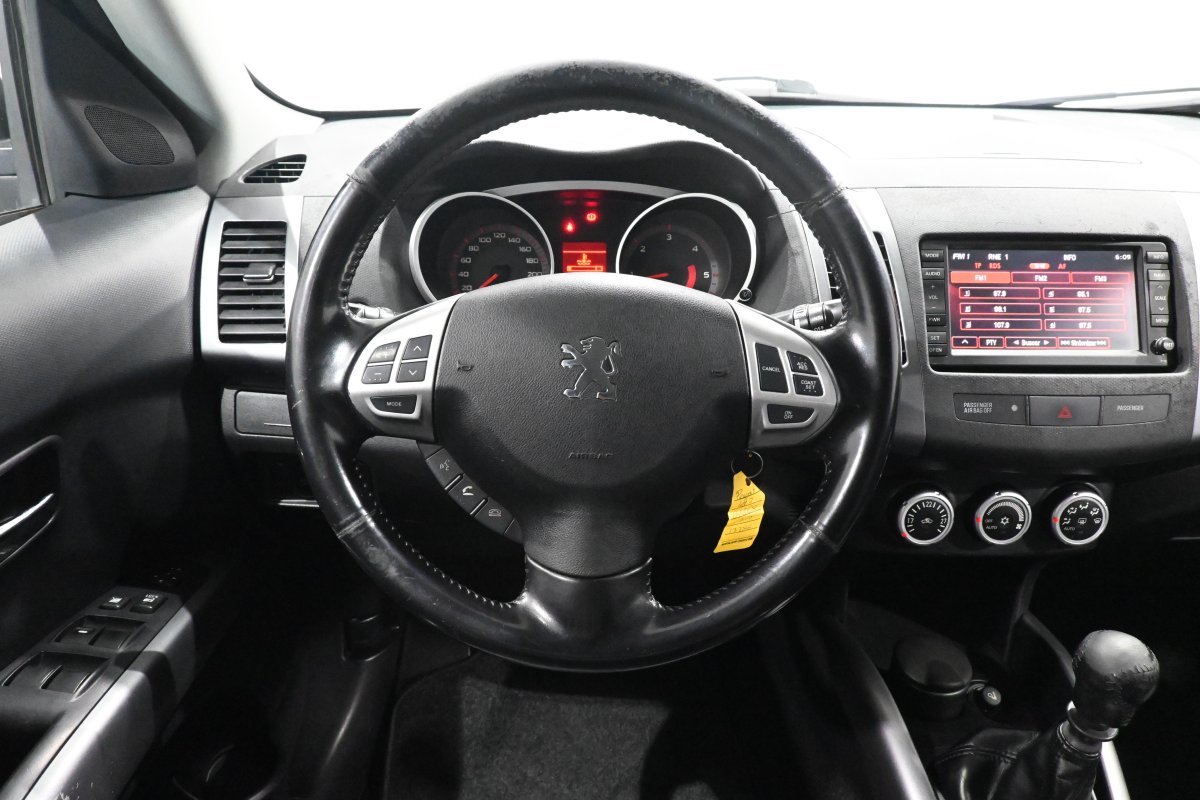 Foto Peugeot 4007 19