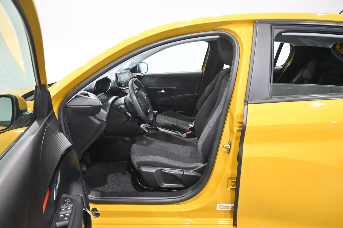 Foto Peugeot 208 10
