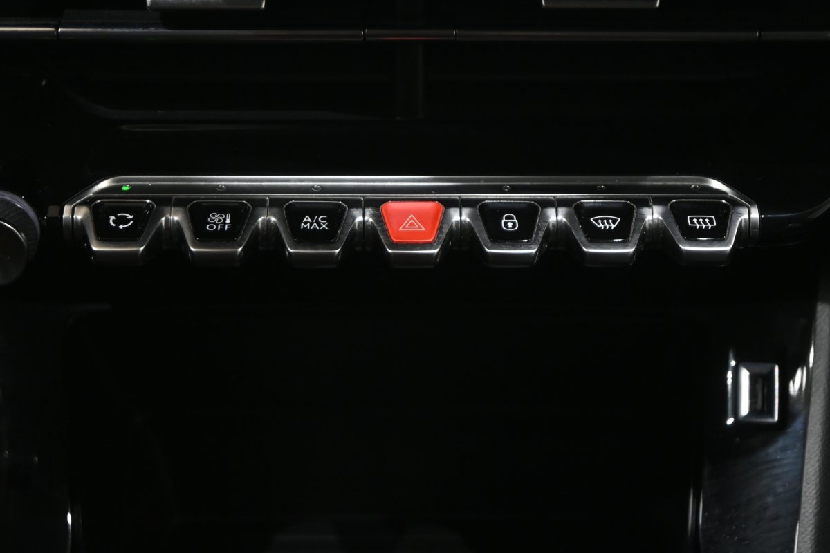 Foto Peugeot 208 16