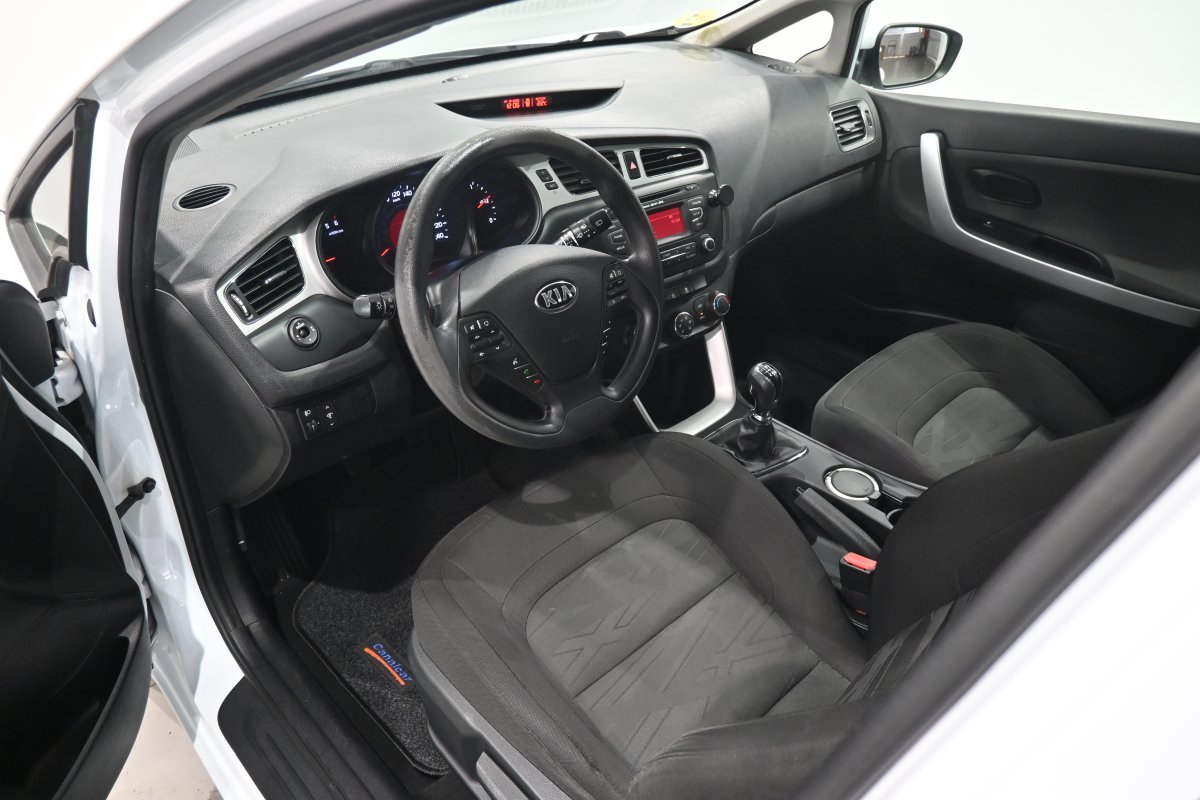 Foto Kia Ceed 9