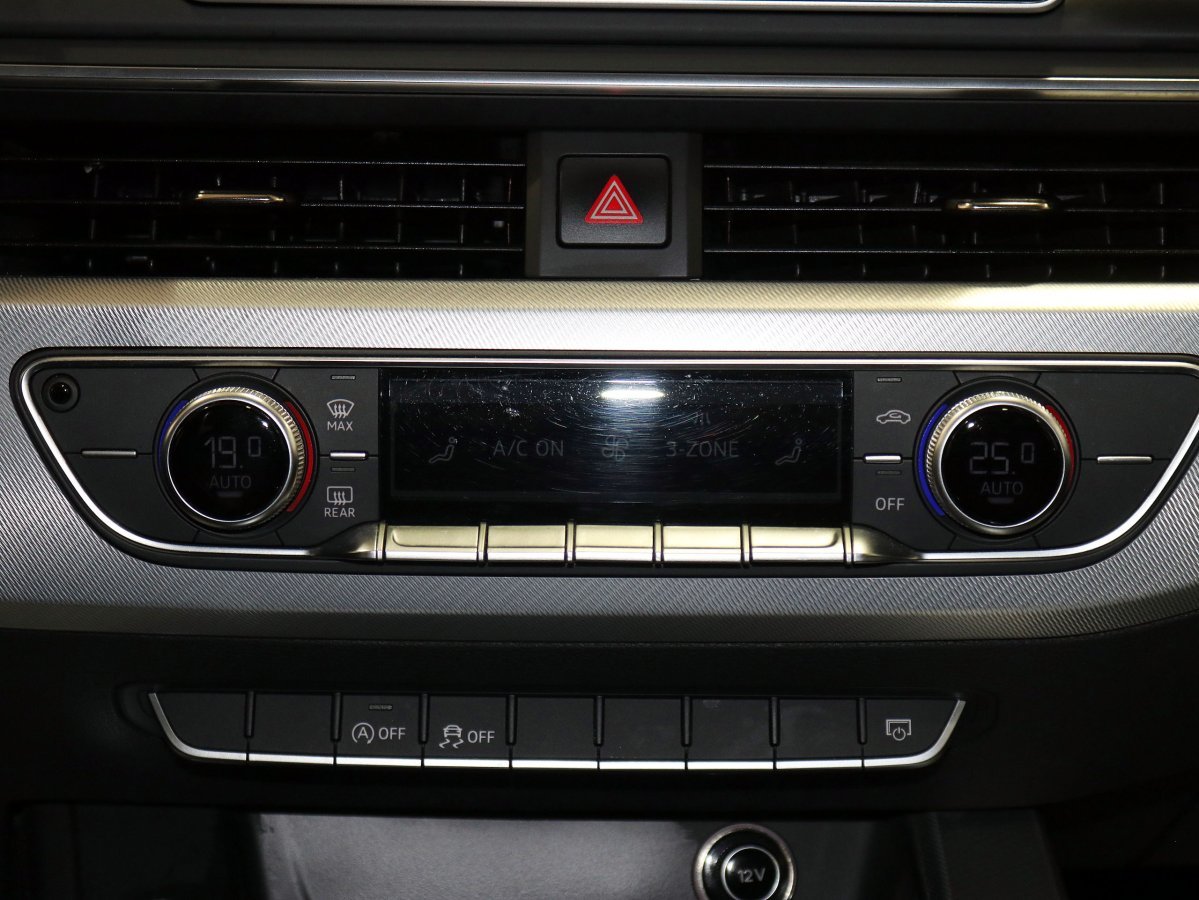 Foto Audi A4 Avant 13