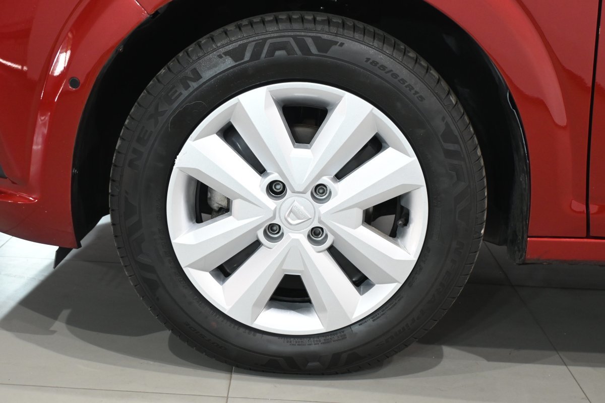 Foto Dacia Sandero 28
