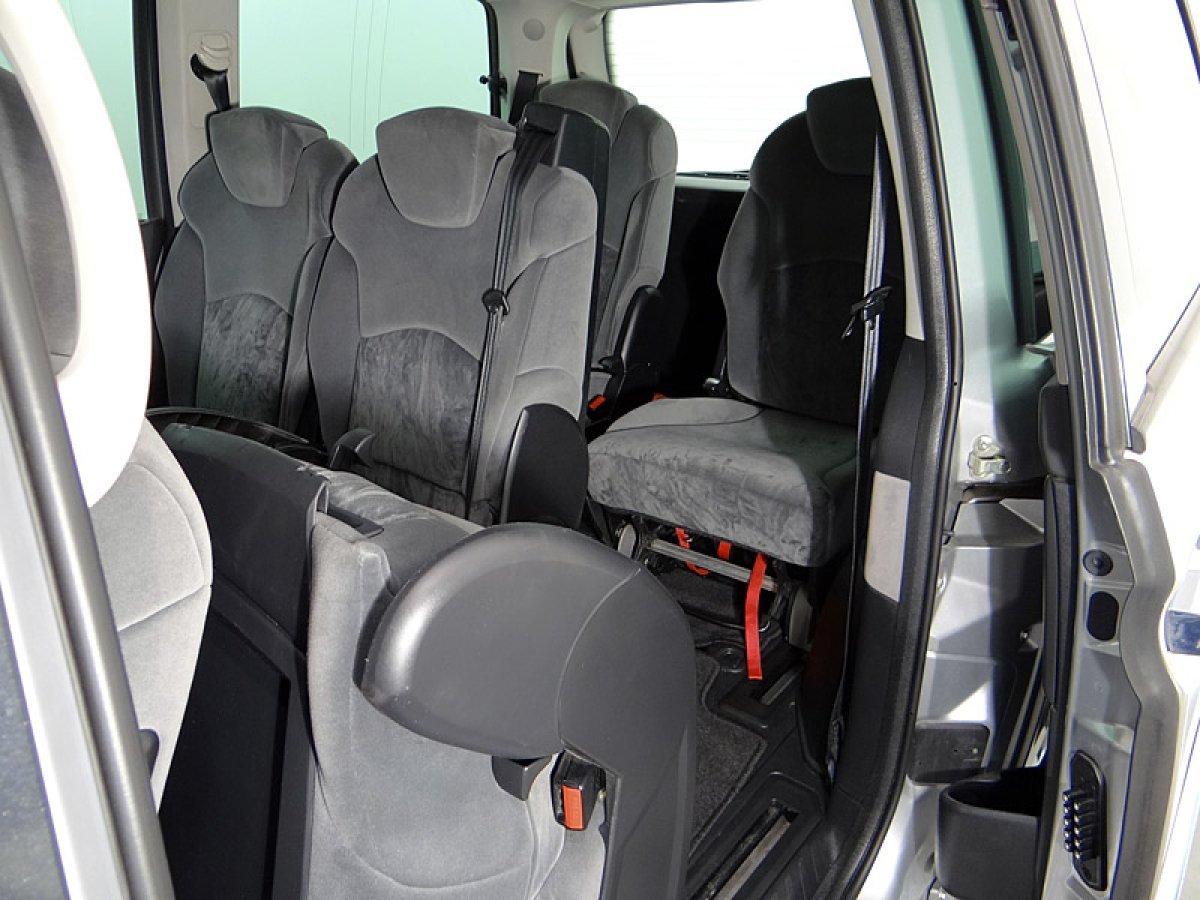 Foto Citroën C8 25