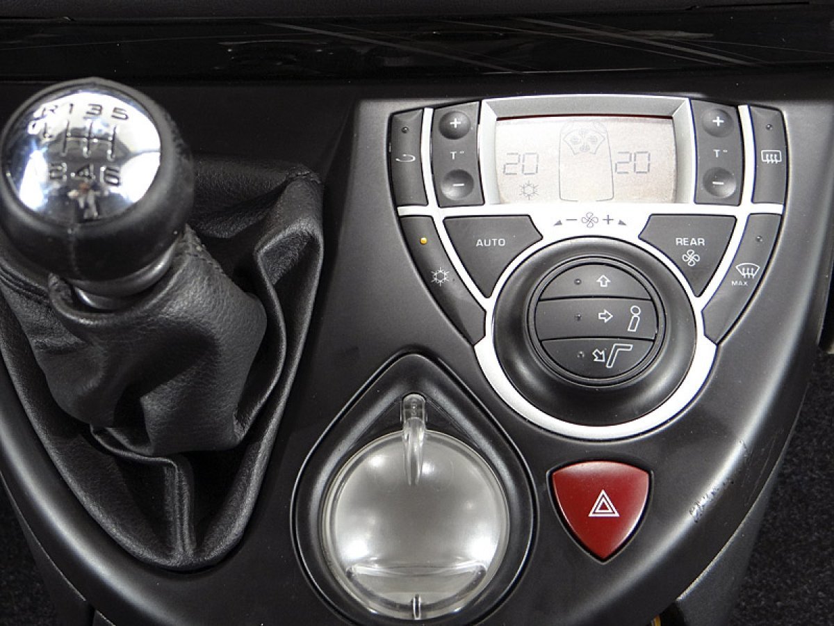 Foto Citroën C8 31