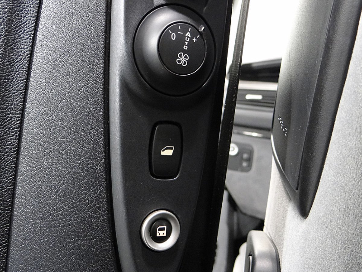 Foto Citroën C8 33