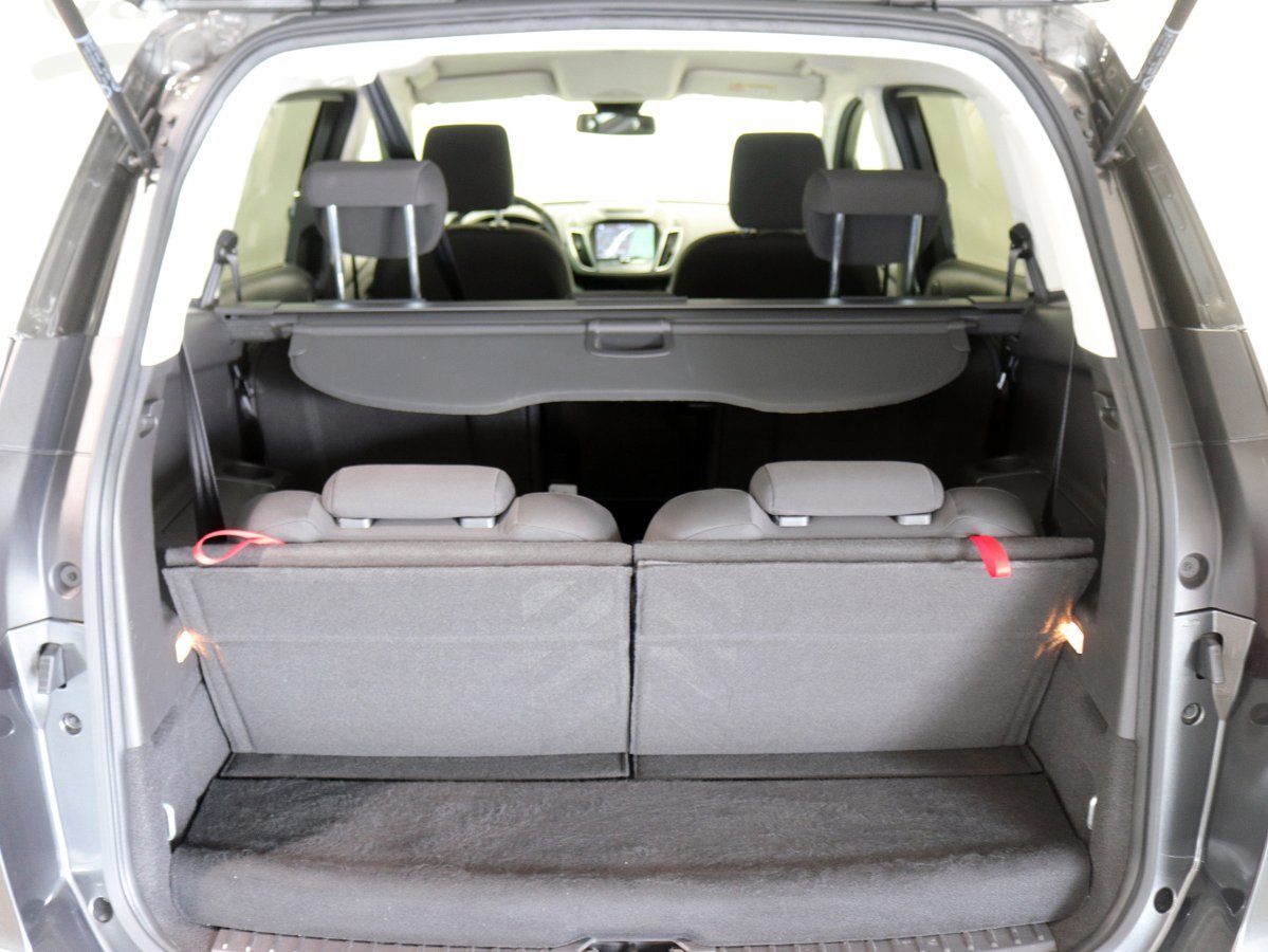 Foto Ford Grand C-MAX 8