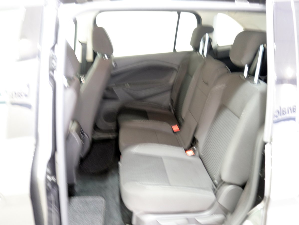 Foto Ford Grand C-MAX 13