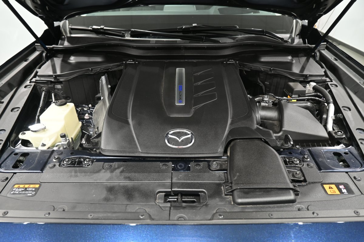 Foto Mazda CX-80 7
