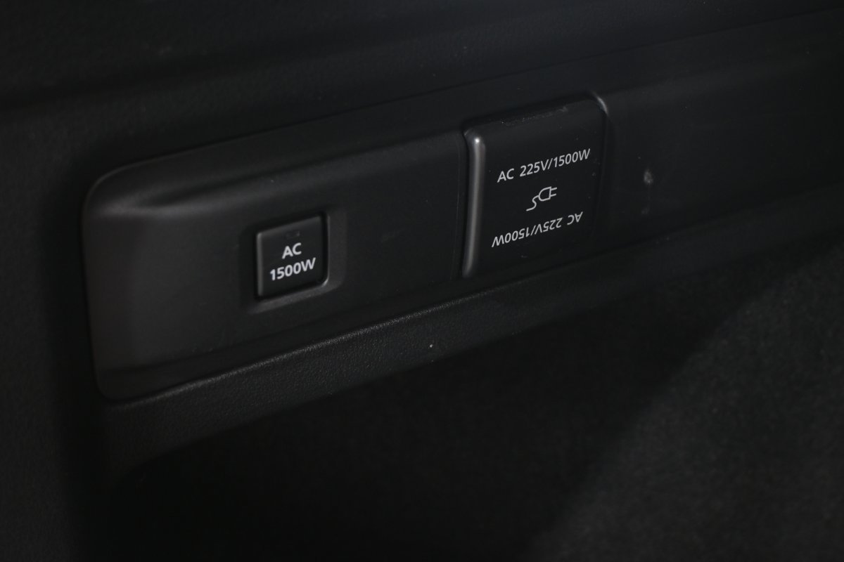 Foto Mazda CX-80 10