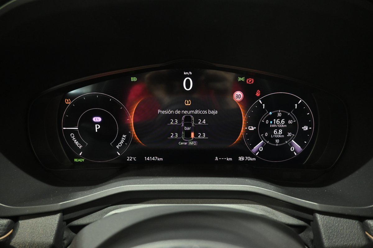 Foto Mazda CX-80 17