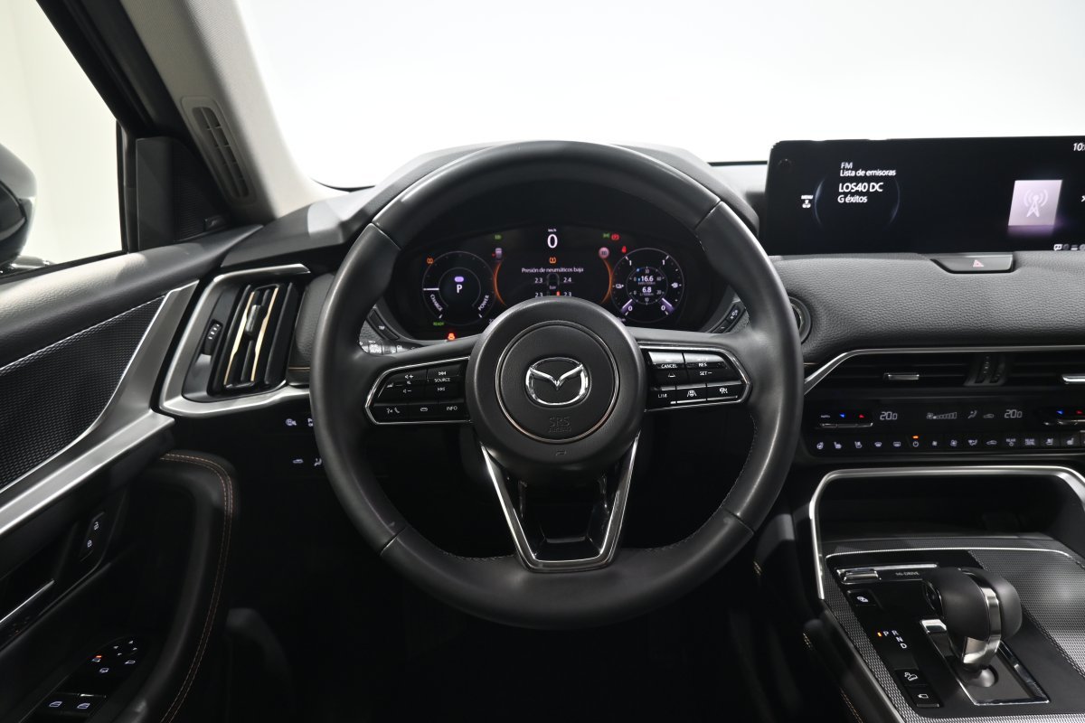 Foto Mazda CX-80 25