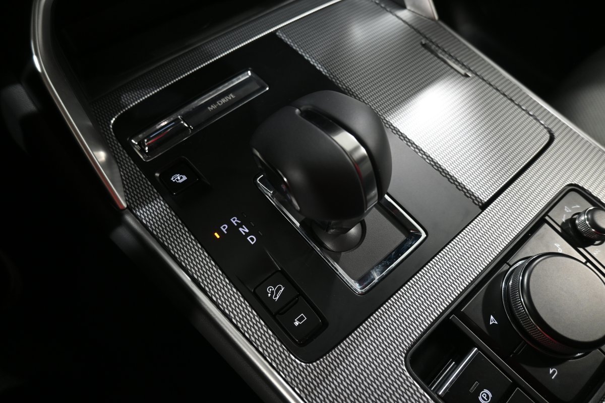 Foto Mazda CX-80 27