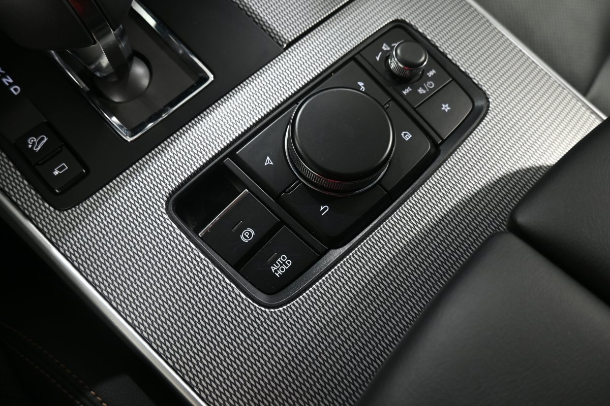 Foto Mazda CX-80 28