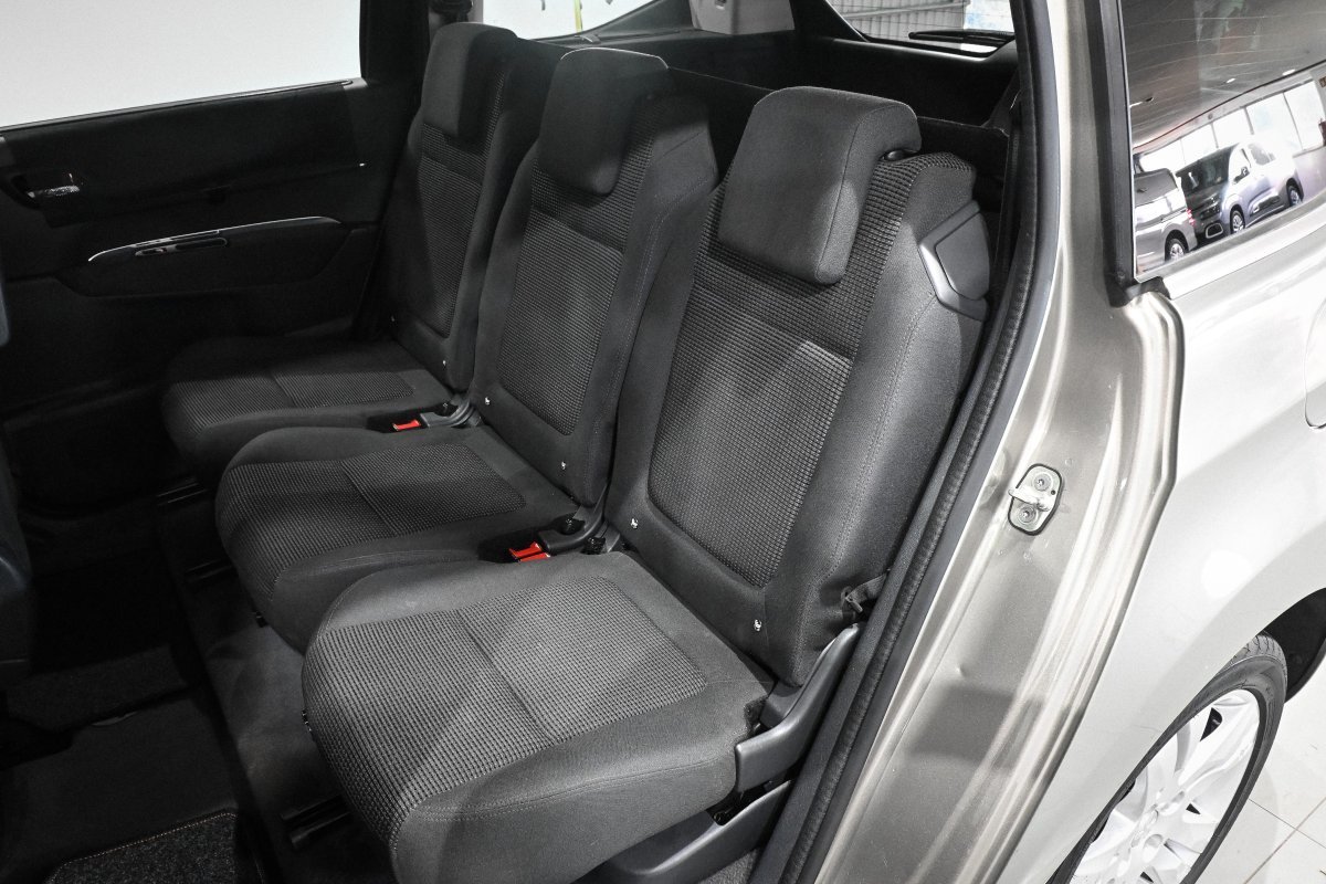 Foto Peugeot 5008 11