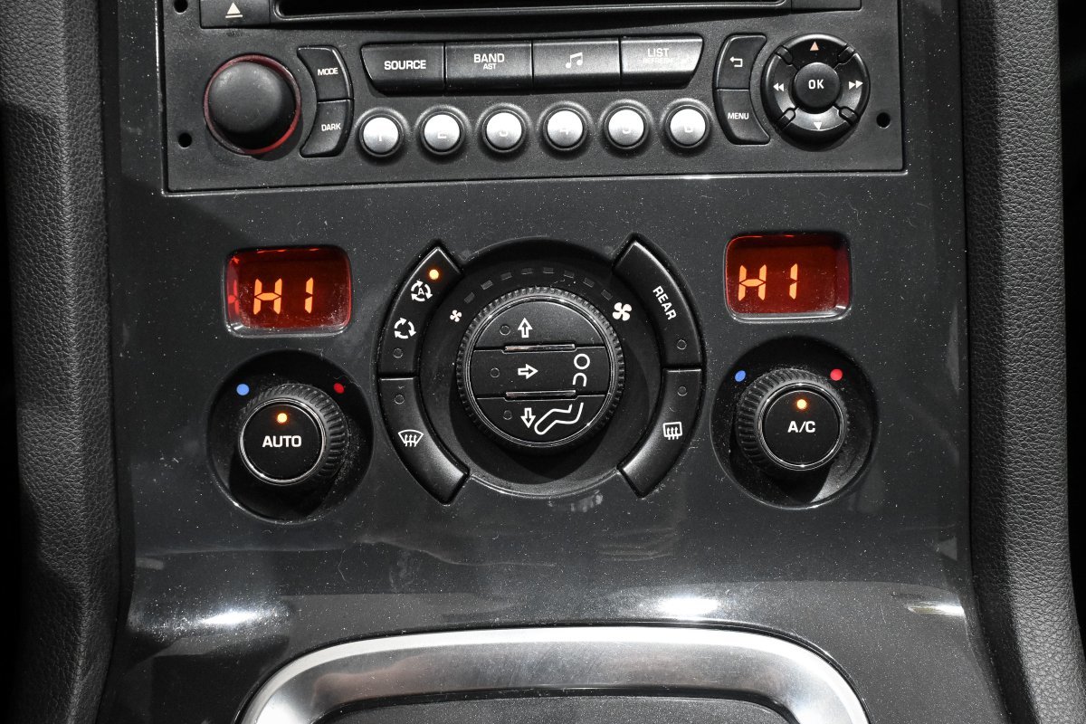 Foto Peugeot 5008 14