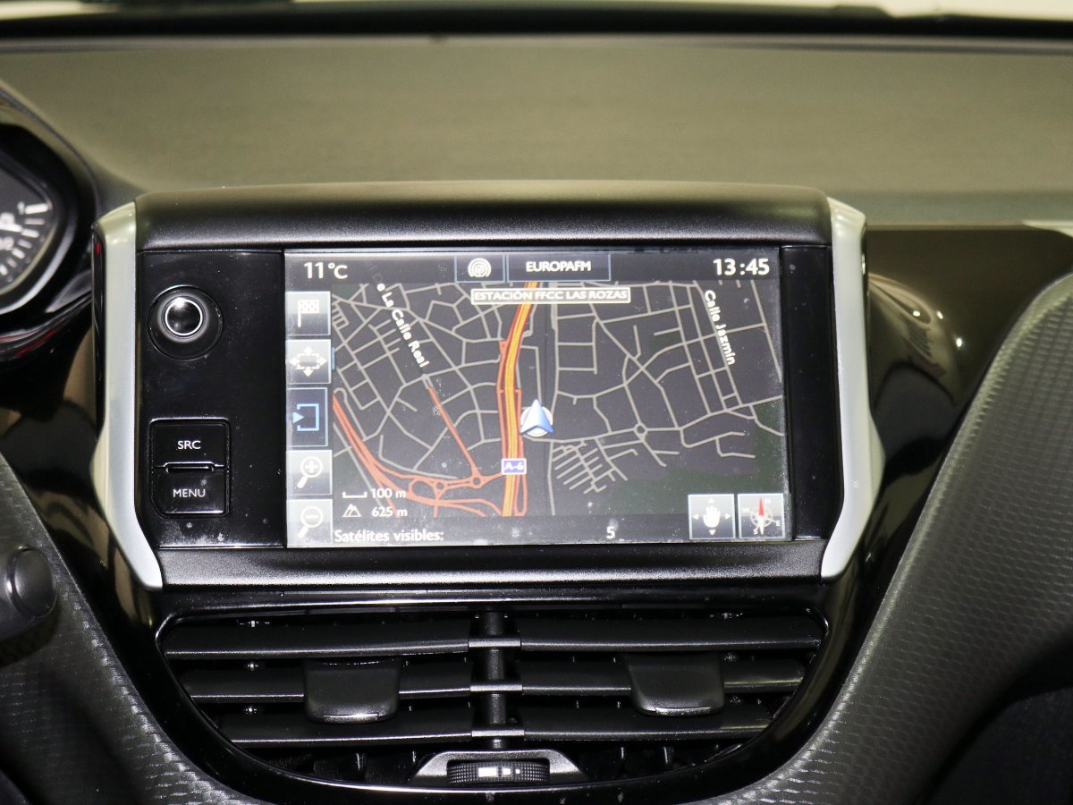 Foto Peugeot 208 9