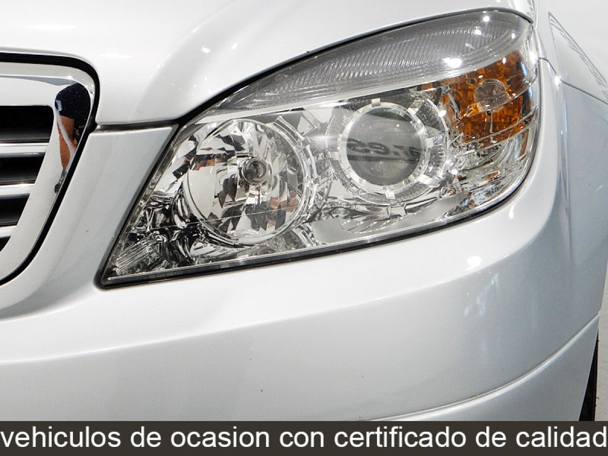 Foto Mercedes-Benz Clase C 13