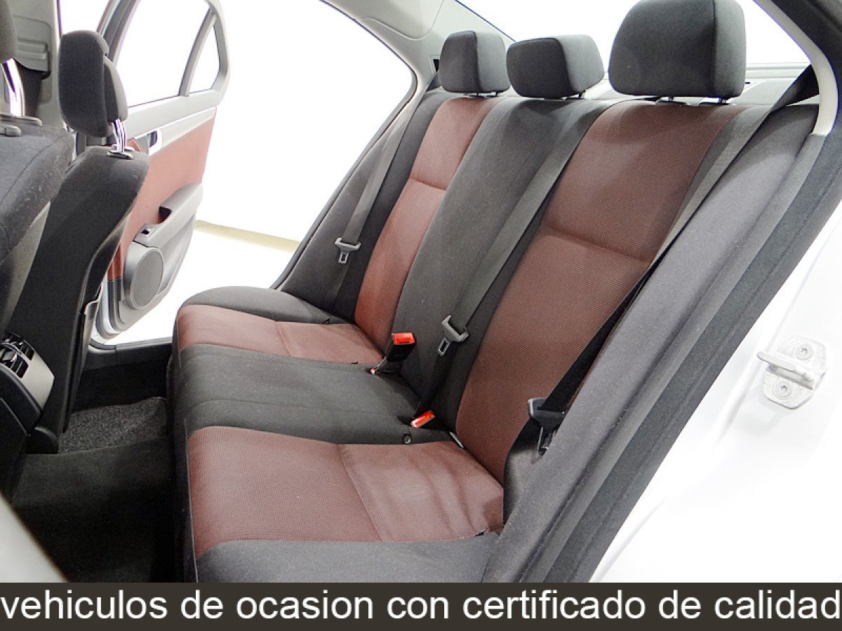 Foto Mercedes-Benz Clase C 20