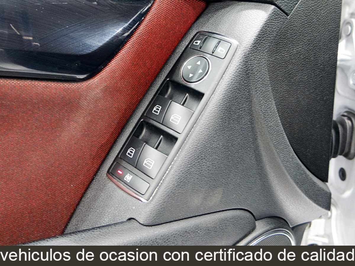 Foto Mercedes-Benz Clase C 27