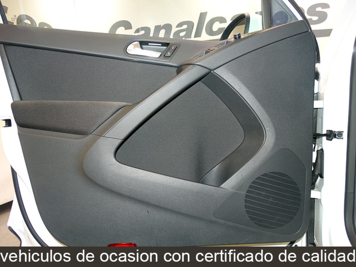 Foto Volkswagen Tiguan 19