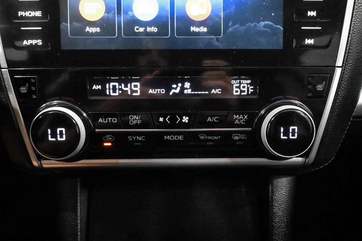 Foto Subaru Outback 17