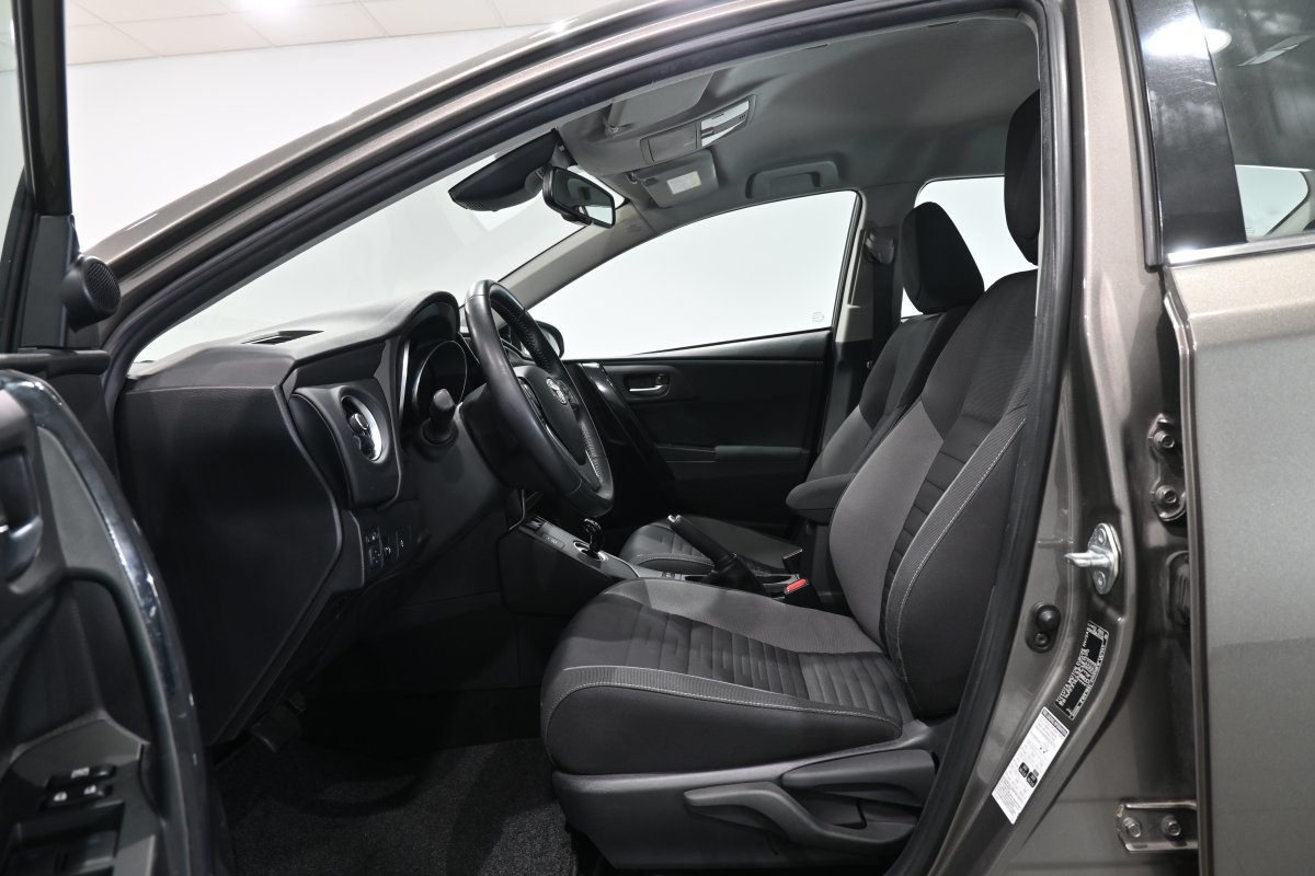 Foto Toyota Auris 10