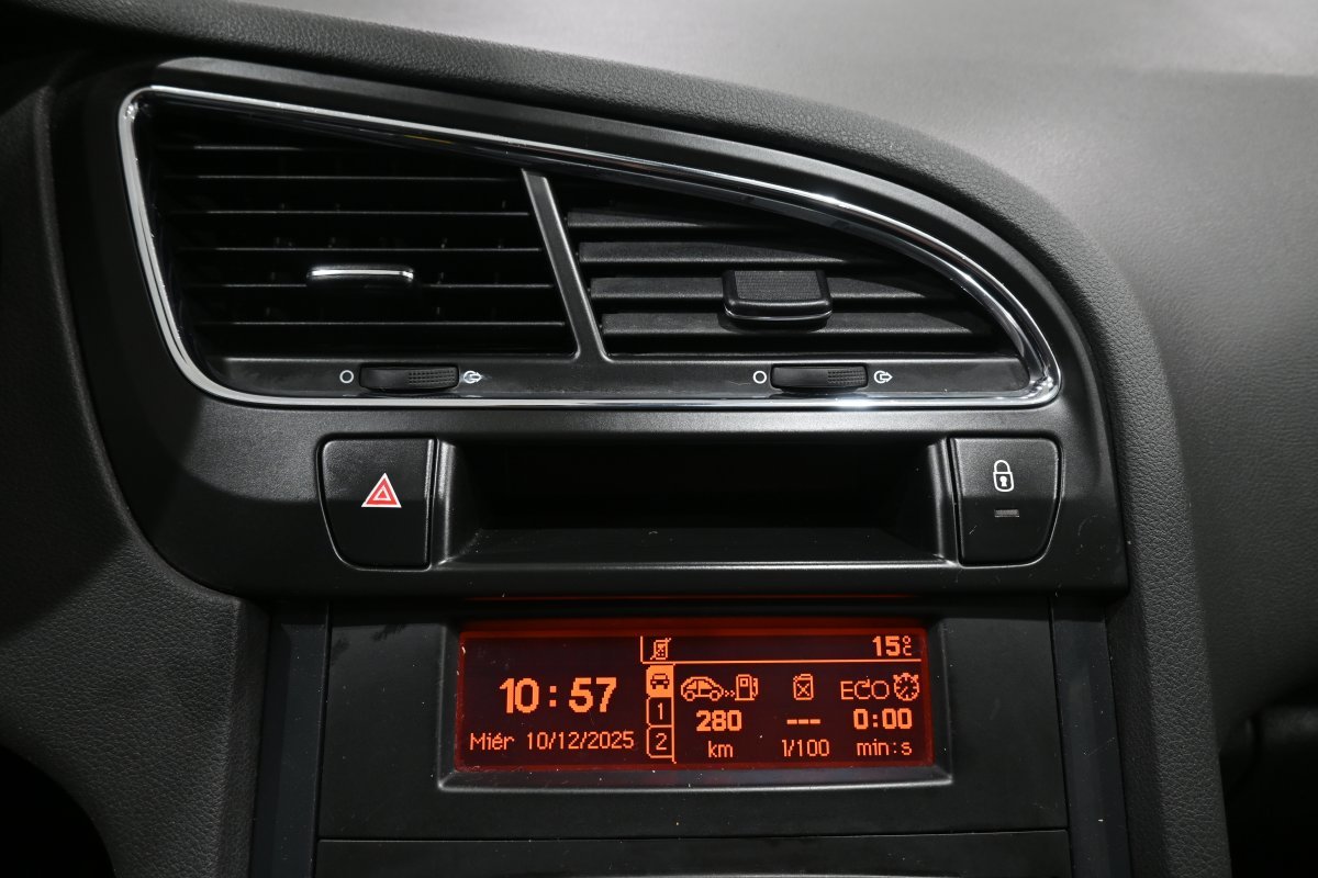 Foto Peugeot 5008 15