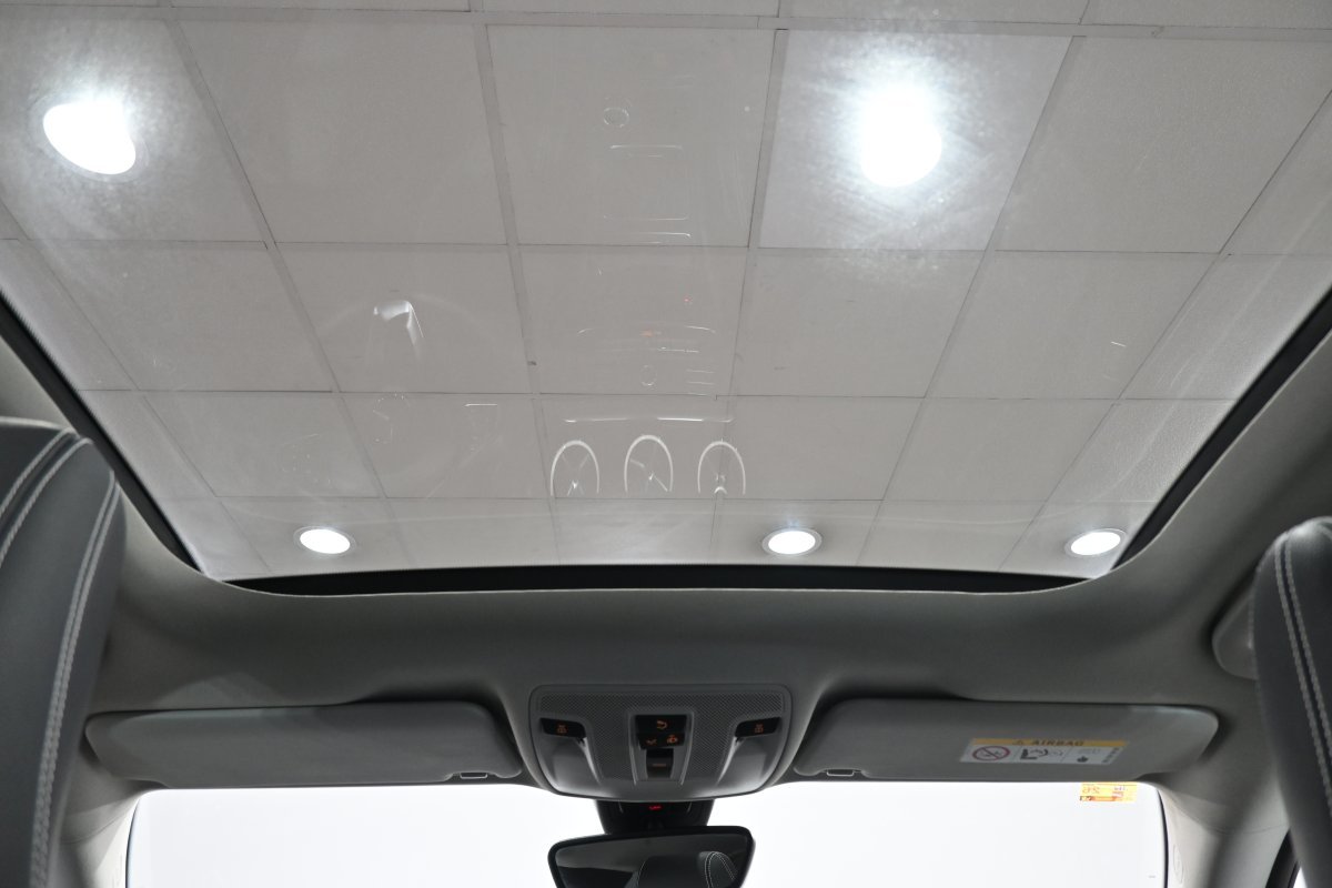 Foto Mercedes-Benz Clase CLA 28